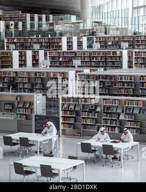 Blick auf das Innere der spektakulären Qatar National Library, Doha, Katar Stockfoto