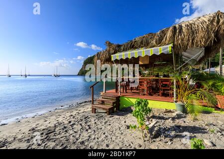 Deshaies, Catherine's Bar, Tod in Paradise Location, am späten Nachmittag, Basse Terre, Guadeloupe, Leeward Islands, Karibik Stockfoto