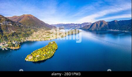 Luftaufnahme von Comacina Island und Tremezzina im Herbst, Comer See, Lombardei, italienische Seen, Italien, Europa Stockfoto