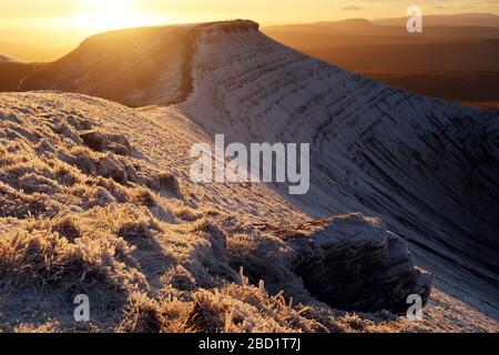 Winter on Pen y Fan, Brecon Beacons, Wales, Großbritannien, Europa Stockfoto