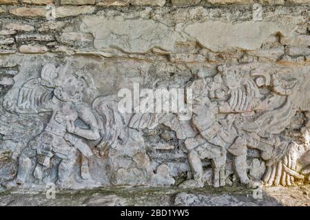 Carving Panel in Akropolis, Maya Ruinen in Tonina archäologische Stätte, in der Nähe von Ocosingo, Chiapas, Mexiko Stockfoto