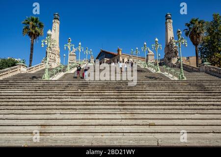 Grand Treppe des Bahnhofs Saint-Charles in Marseille, Frankreich Stockfoto