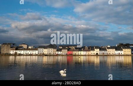 Bunte Häuser auf dem langen Spaziergang, Galway City, Grafschaft Galway, Westküste von Irland Stockfoto