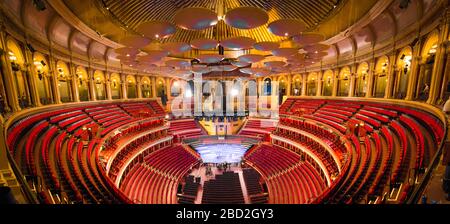 Inneneinrichtung der Royal Albert Hall ohne Leute Stockfoto