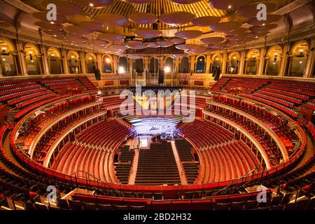 Inneneinrichtung der Royal Albert Hall ohne Leute Stockfoto