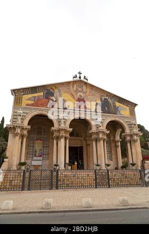 Fassade der Kirche aller Nationen (Kirche der Qual) in Jerusalem, Israel. Stockfoto