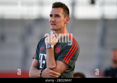 München, Deutschland. April 2020. Miroslav KLOSE könnte Co-Trainer beim FC Bayern werden. Archivfoto: Miroslav KLOSE (Coach M), Geste, Einzelbild, Einzelmotiv, Halbfigur, Halbfigur. Fußball U-17: 1. Spieltag der deutschen Bundesliga. FC Bayern München (M) - 1.FC Köln, am 5. Juni 2019 FC Bayern Campus Nutzung weltweit Credit: Dpa / Alamy Live News Stockfoto