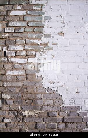 Alte weiß-graue Texturwand, Backstein-Wandhintergrund, selektiver Fokus Stockfoto