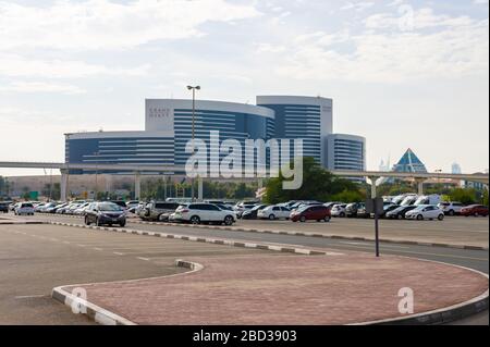 Dubai, VAE - 14. Dezember 2019: Grand Hyatt Dubai Hotel - eines der modernsten und luxuriösesten 5-Sterne-Hotels mit 674 Zimmern in Bur Dubai Stockfoto