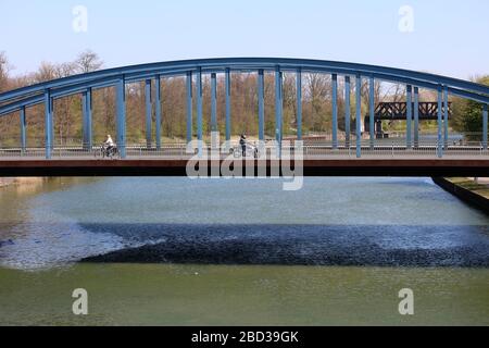 Dorsten, Deutschland, Montag, 6. April 2020 Stadtaktivität mit Corona-Virus hochwertige Hintergrunddrucke Stockfoto