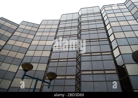 Braunes Glasglas Stahlrahmen ehemalige West 5 Beavor Lane, Hammersmith, London W6 9AR Stockfoto