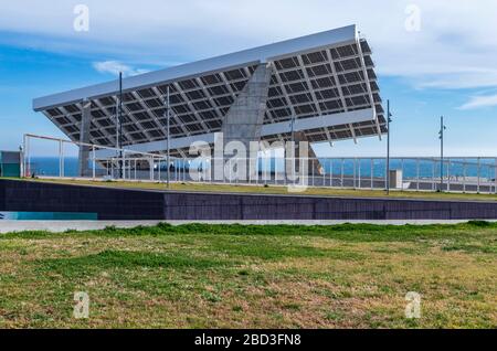 Futuristische Architektur im maritimen Viertel von Barcelona Stockfoto