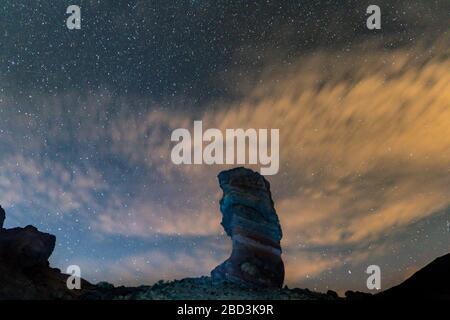 Vulkan Kraterhimmel am Teide in der Nacht in der Nähe von Roque de Garcia Stockfoto