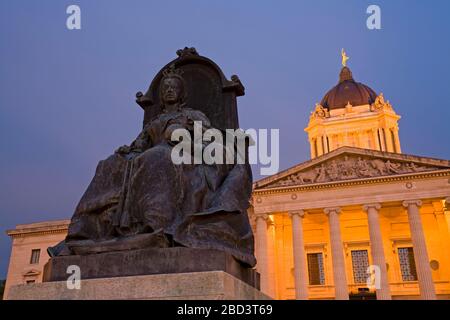 Queen Victoria Statue & Legislative Building, Winnipeg, Manitoba, Kanada Stockfoto