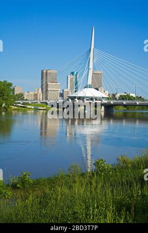 Esplanade Riel Fußgängerbrücke, Winnipeg, Manitoba, Kanada Stockfoto