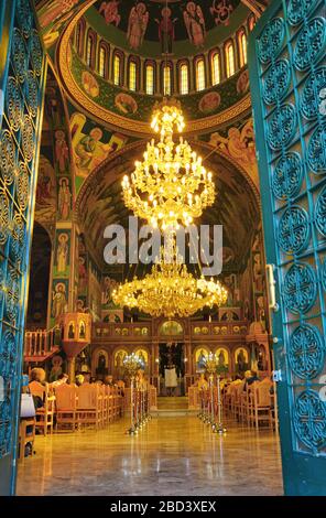 Innerhalb einer griechischen orthodoxen Kirche, Nea Makri, Griechenland Stockfoto