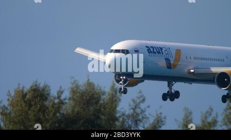 Azur Air Ukraine Boeing Landung Stockfoto