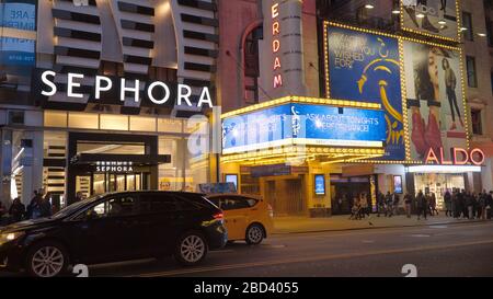 Theater Amsterdam in der 42. Straße Manhattan - NEW YORK CITY, USA - 2. APRIL 2017 Stockfoto