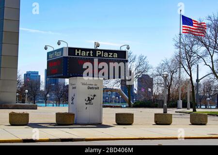 Detroit, Michigan, 5. April 2020, das Herz von Detroit ist leer und leer, da die 'Stay at Home Order' in Downtown Detroit durchgesetzt wird. Geisterstadt. Stockfoto