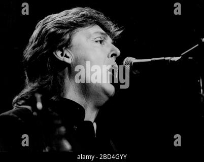 Archive der 90er Jahre: Paul Mc Cartney tritt in Lyon, Frankreich auf Stockfoto