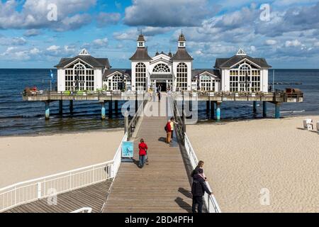 Die Anlegestelle am Ostseebad Sellin auf der Insel Rügen an der Ostseeküste Deutschlands Stockfoto