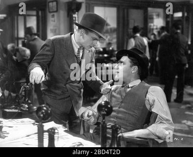 JAMES CAGNEY und RALPH BELLAMY im BILDERSNATCHER 1933 Regisseur LLOYD BACON Warner Bros Stockfoto