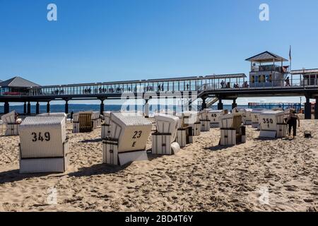 Die in deutscher Sprache als Seebrücke bezeichnete Anlegestelle bei Heringsdorf auf der Insel Usedom an der Ostseeküste Stockfoto