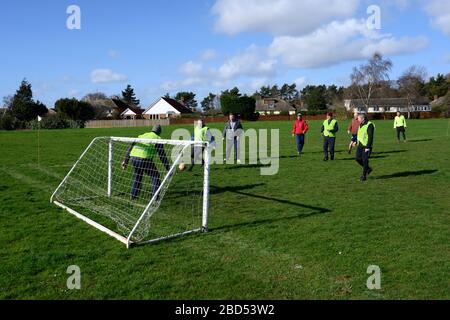 Wanderfußballspiel, Alderton, Suffolk, England. Stockfoto