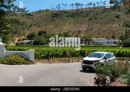 Franschhoek, Westkaper, Südafrika. 2019. Rickety Bridge Weinberg und Weingut im Franschhoek Valley, Westkaps, Südafrika. Stockfoto