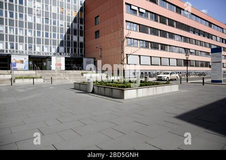 Der Corona-Ausbruch in der Klinik Ernst von Bergmann forderte bisher zwölf Menschenleben. Nach einem Haufen Corona-Infektionsfallen bekam die größte Potsdamer Klinik Hilfe vom Bund. Potsdam, 5. April 2020 - Nutzung weltweit Stockfoto