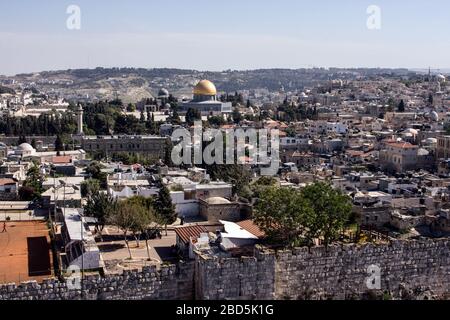 Allgemeiner Blick auf Jerusalem, Altstadt und Tempelberg vom Berg Scopus aus Stockfoto