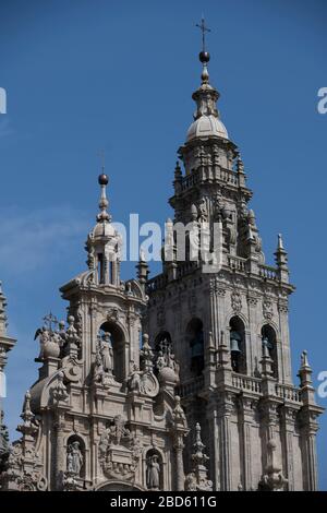 Blick auf die Kathedrale von Santiago de Compostela vom Balkon im Hotel Parador Santiago de Compostela, Plaza del Obradoiro, Santiago de Compostela, Galicien Stockfoto