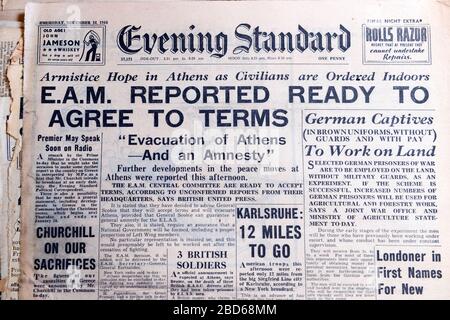 'E.A.M berichtet bereit, den Bedingungen zuzustimmen'14. Dezember 1944 Evening Standard WWII britische Vintage-Zeitung Schlagzeilen in London England Großbritannien Großbritannien Stockfoto