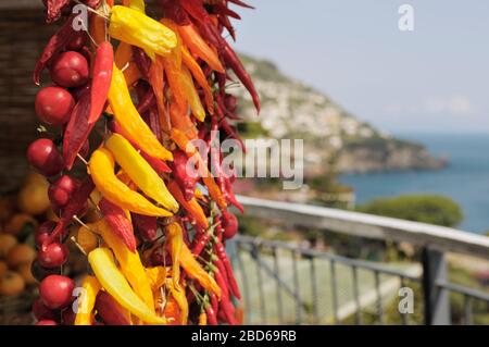 Amalfiküste Paprika auf einem Markt produzieren Stockfoto