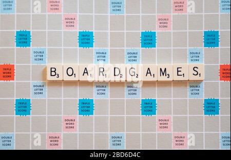 Boardgame auf einem Scrabble Style Board in Kacheln präsentiert Stockfoto