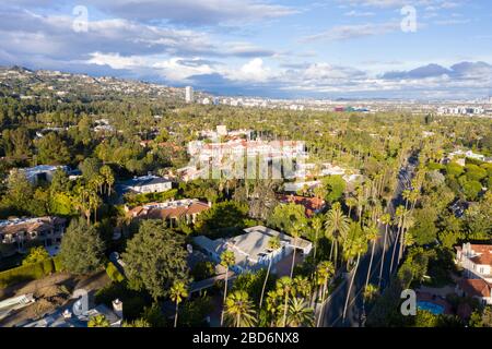 Luftaufnahmen über dem Viertel Beverly Hills in Los Angeles Stockfoto