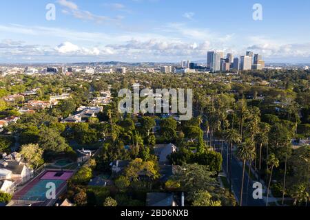 Luftaufnahmen über dem Viertel Beverly Hills in Los Angeles Stockfoto