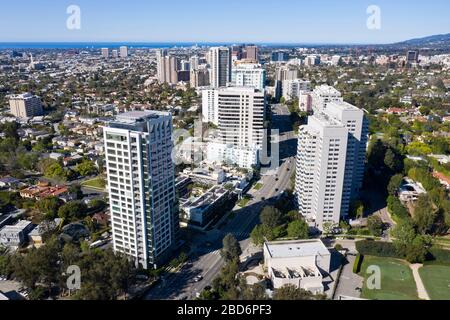 Luftaufnahme der Korridore von Wilshire in Westwood, im Westen von Los Angeles, Kalifornien Stockfoto