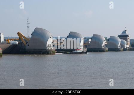 Thames The Thanes Barrier, Eastmoor St, Royal Docks, London SE7 8LX von Sir Roger Walters Rendel Palmer und Tritton Stockfoto