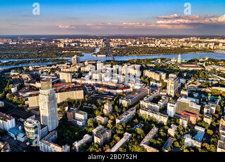 Luftaufnahme von Pechersk, einem zentralen Viertel von Kiew, Ukraine Stockfoto