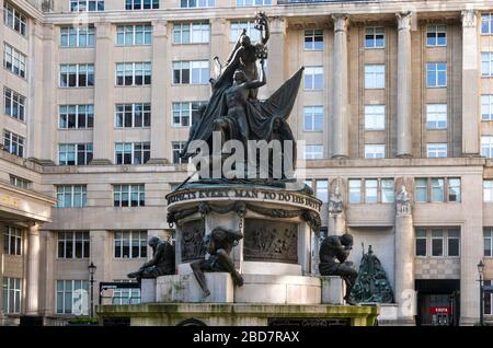 Das Nelson Monument in Exchange Flags, Liverpool Stockfoto