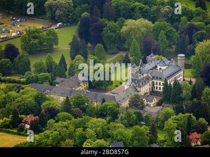 , Schloss Herdringen in Arnsberg, 24.05.2015, Luftbild, Deutschland, Nordrhein-Westfalen, Sauerland, Arnsberg Stockfoto