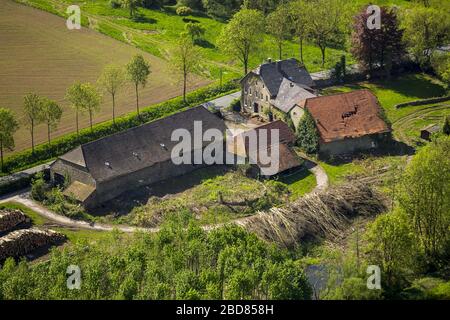 , Ruinen ein Bauernhaus in Arnsberg, 13.05.2015, Luftbild, Deutschland, Nordrhein-Westfalen, Sauerland, Arnsberg Stockfoto