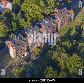 , verfallende leerstehende Häuser an der Straße Uhlandstraße in Gladbecke, 30.09.2013, Luftbild, Deutschland, Nordrhein-Westfalen, Ruhrgebiet, Gladbeck Stockfoto