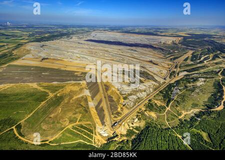 Braunbergwerk Hambach der RWE Power AG, 03.07.2014, Luftbild, Deutschland, Nordrhein-Westfalen, Niederrhein, Hambach Stockfoto