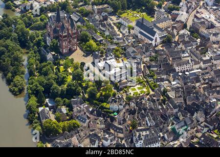 , Limburger Dom (Georgsdom) über der Altstadt von Limburg-Lahn, 24.07.2014, Luftbild, Deutschland, Hessen, Limburg-Lahn Stockfoto