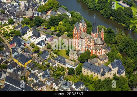 , Limburger Dom (Georgsdom) über der Altstadt von Limburg-Lahn, 24.07.2014, Luftbild, Deutschland, Hessen, Limburg-Lahn Stockfoto