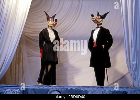 Innenansicht mit Schaufensterpuppen im American Rag Bekleidungsgeschäft an der La Brea Ave. In Los Angeles, CA. Stockfoto