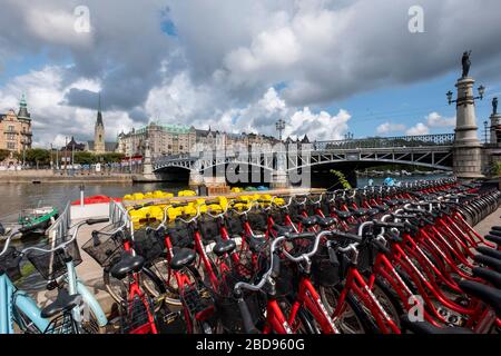 Vermietung von Fahrrädern in Stockholm, Schweden, Europa Stockfoto