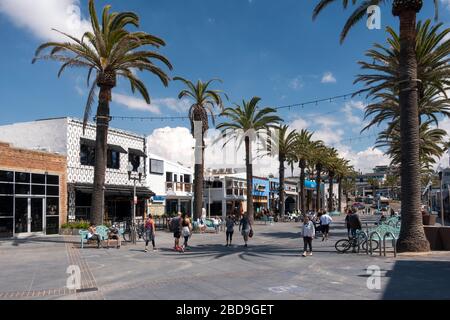 Pier Avenue Geschäfte im Stadtzentrum von Hermosa Beach am südlichen kalifornischen Meer Stockfoto